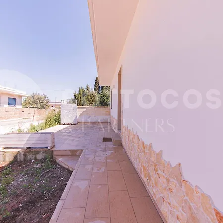 Calipso Villa